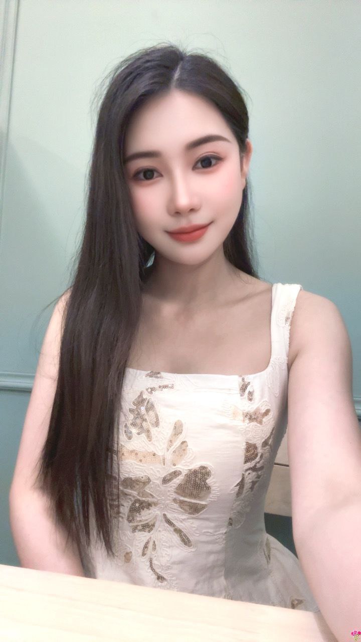Lily 莉莉 - KKbaby Singapore Escort at Bugis 武吉士 新加坡KK网 气质女伴